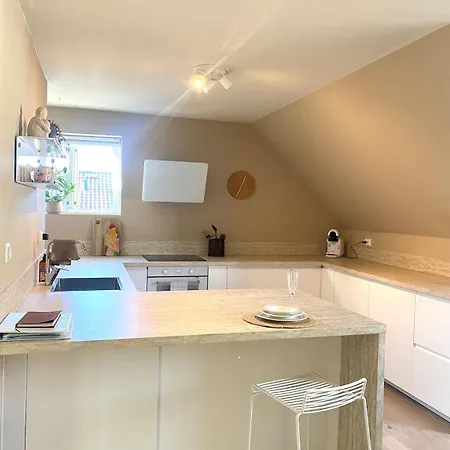 2 Bedroom Sleeps 4